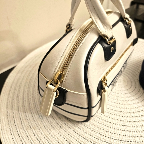 Christian Dior Mini Dior Vibe Bag – White & Navy | Made in Italy - Picture 3 of 16
